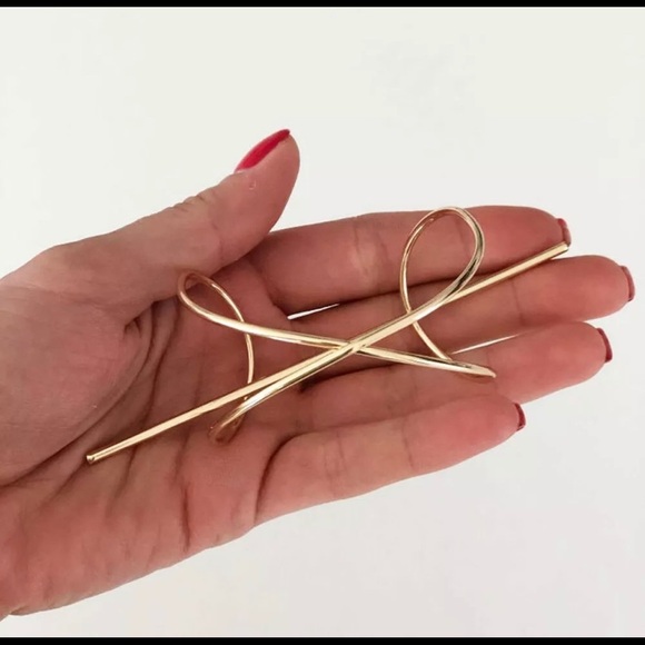Super Elegant Gold Hairpin to Enhance your Casual or Night Our Hair look